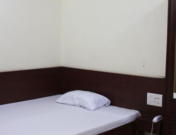 Vivek Hotel New Delhi Exterior photo
